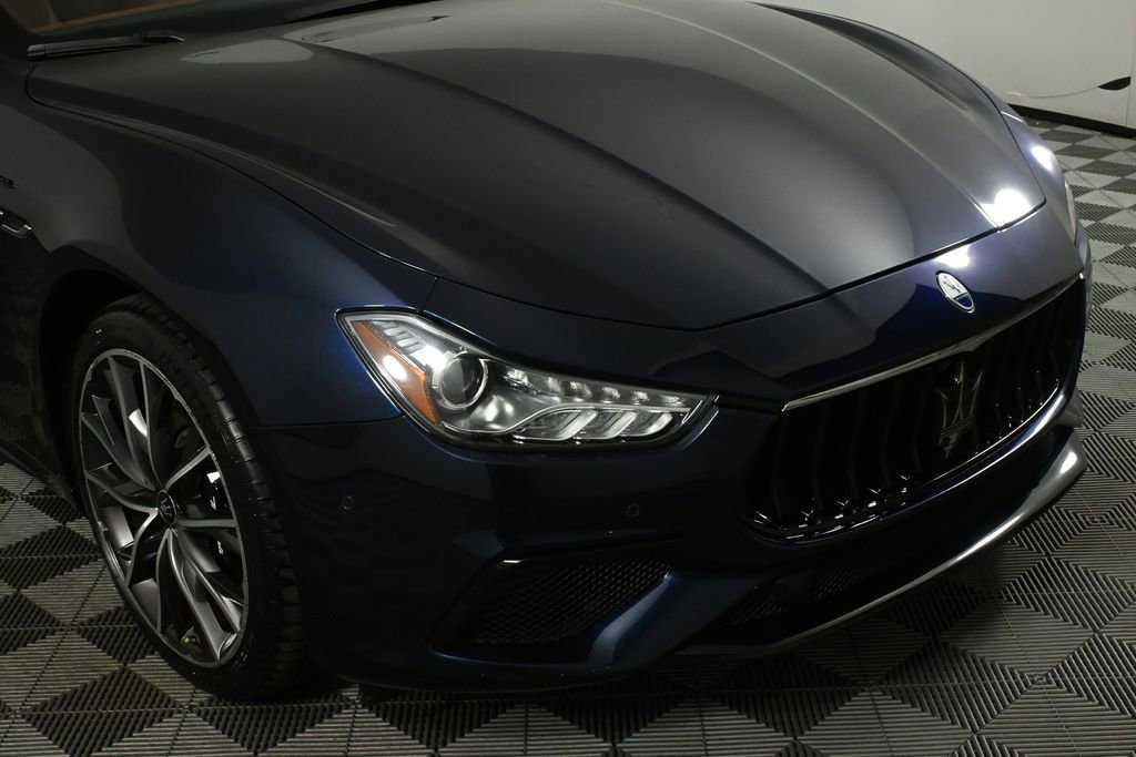 Used 2022 Maserati Ghibli Modena RWD image 34