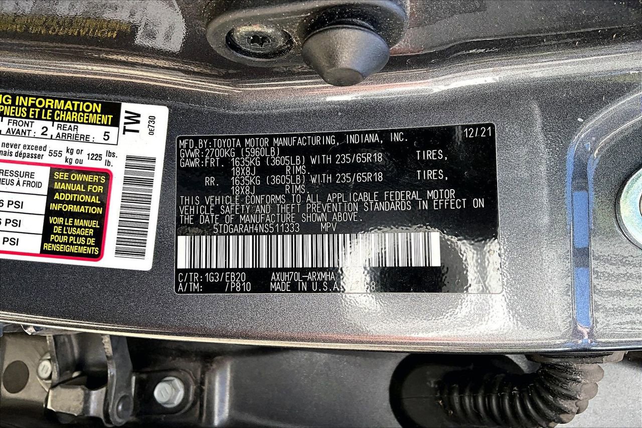 Used 2022 Toyota Highlander XLE image 16