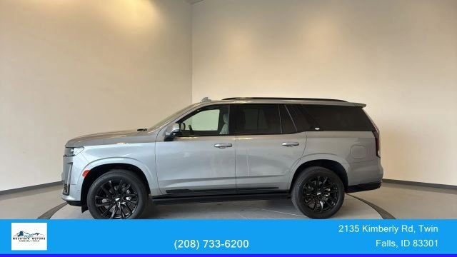Used 2024 Cadillac Escalade Sport w/ LPO, ONYX Package AWD/4WD image 4