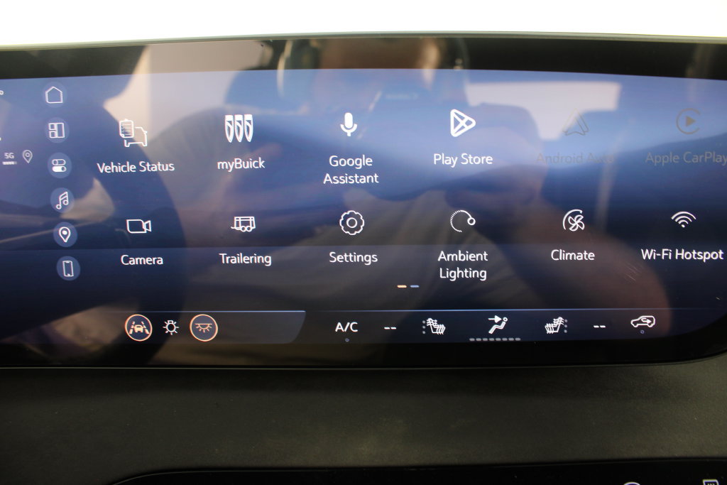 New 2027 Buick Enclave Sport Touring FWD image 5