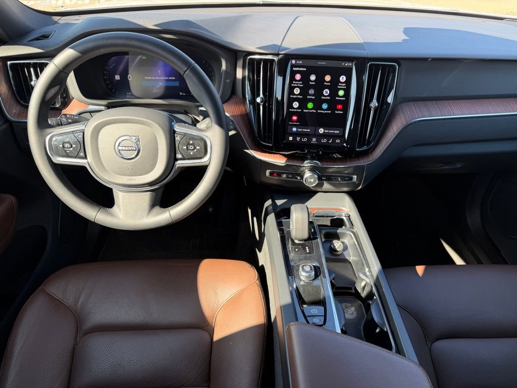 Used 2023 Volvo XC60 B5 Plus w/ Climate Package image 15