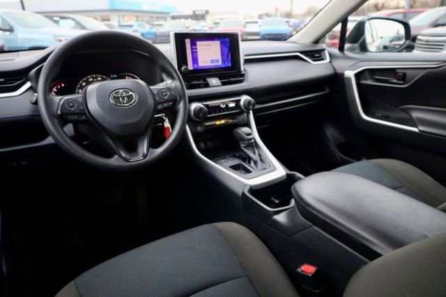 Used 2023 Toyota RAV4 LE image 11