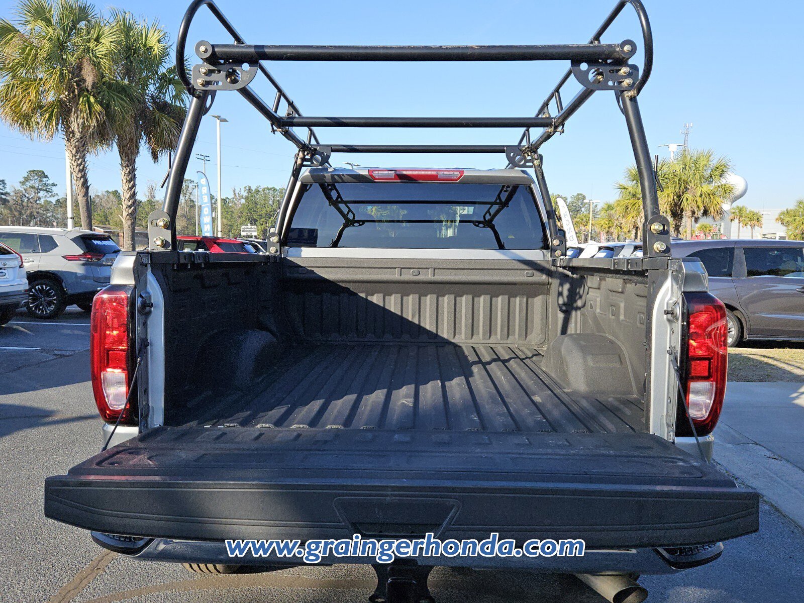 Used 2024 GMC Sierra 2500 Pro w/ 1SA Pro Safety Plus Package image 13