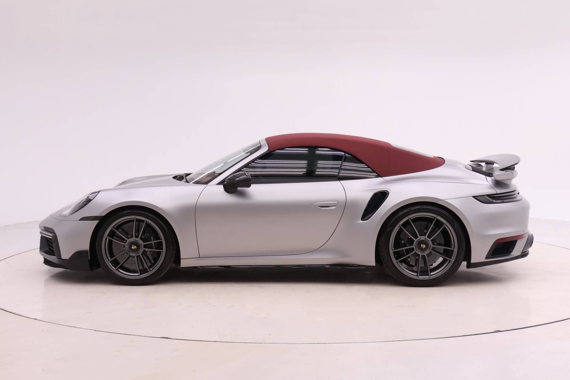 Certified 2022 Porsche 911 Turbo S image 6