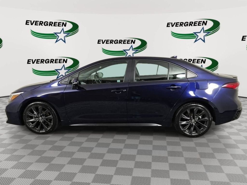 Used 2024 Toyota Corolla XSE FWD image 2