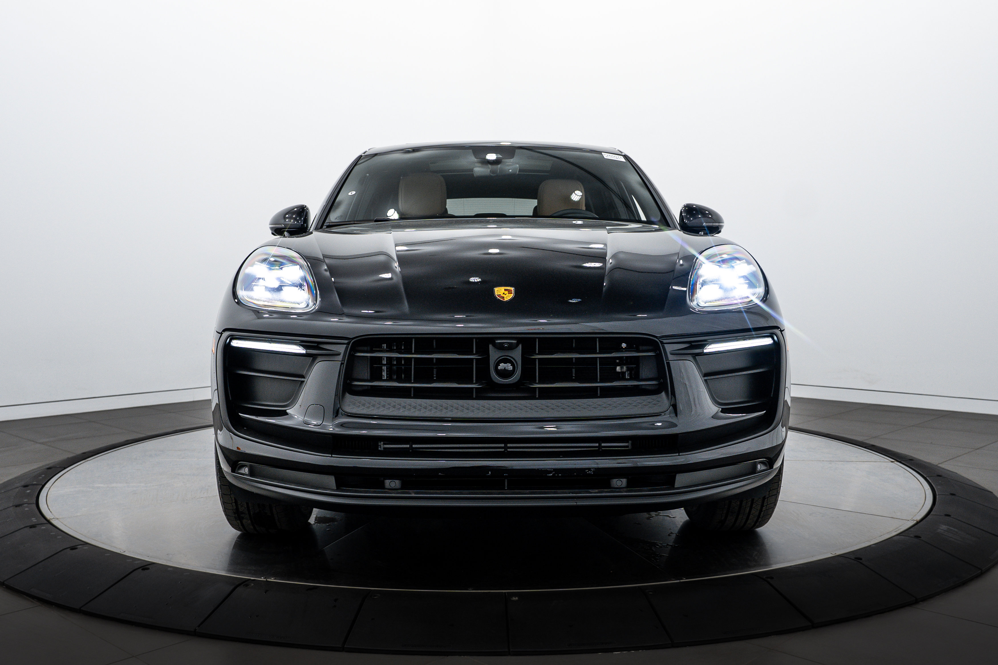 New 2026 Porsche Macan image 10