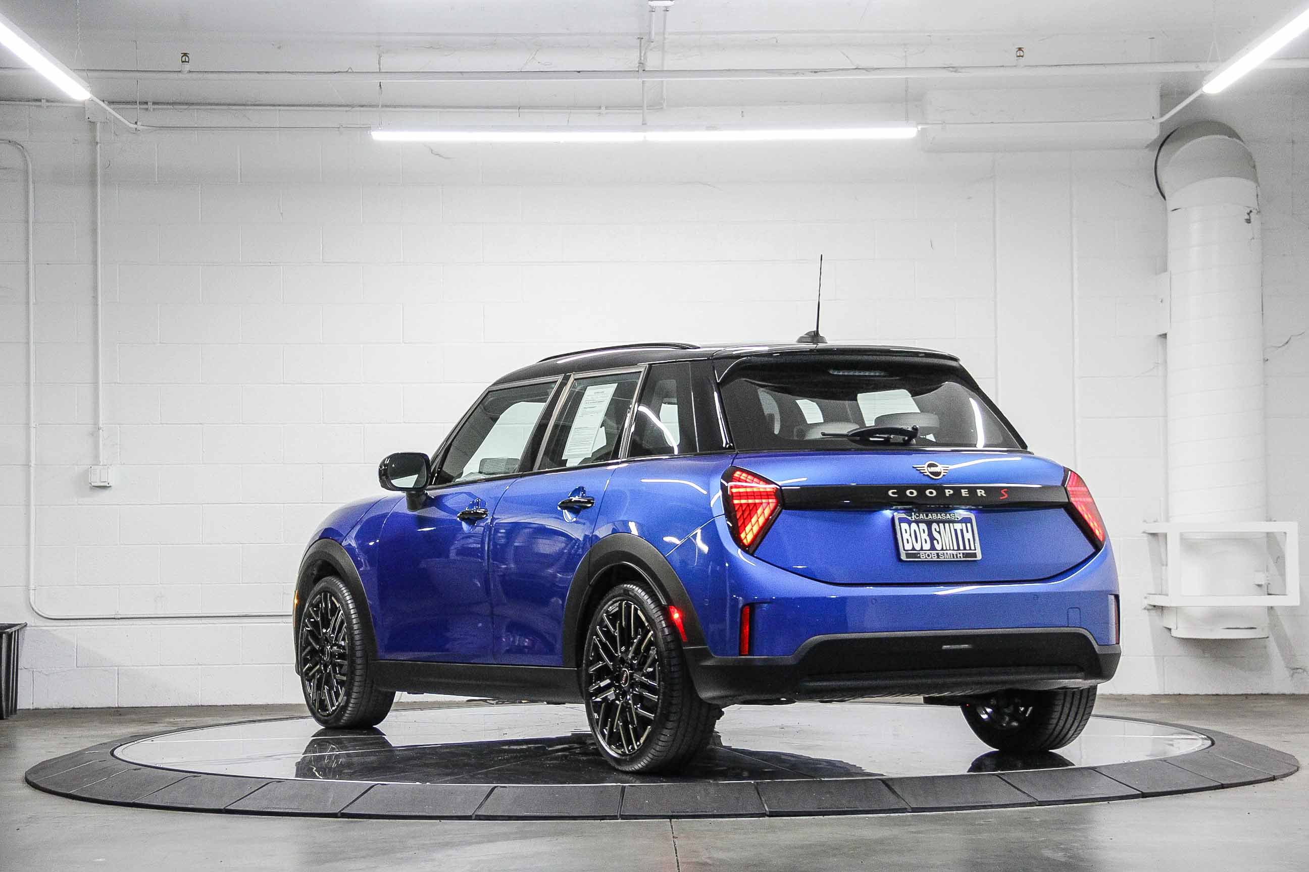 Used 2026 MINI Cooper S FWD image 4