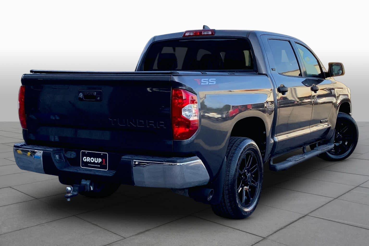 Used 2020 Toyota Tundra SR5 w/ SR5 Leather Package RWD image 12