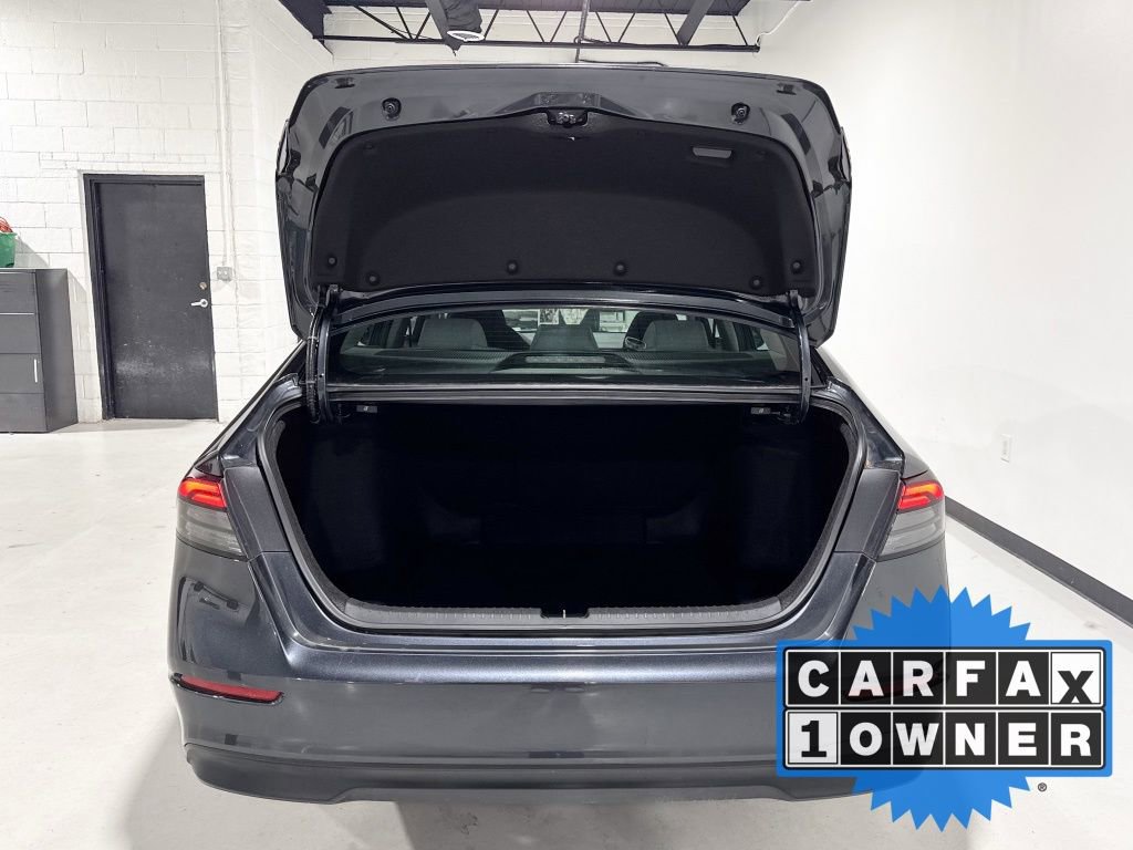 Used 2024 Honda Accord EX image 9
