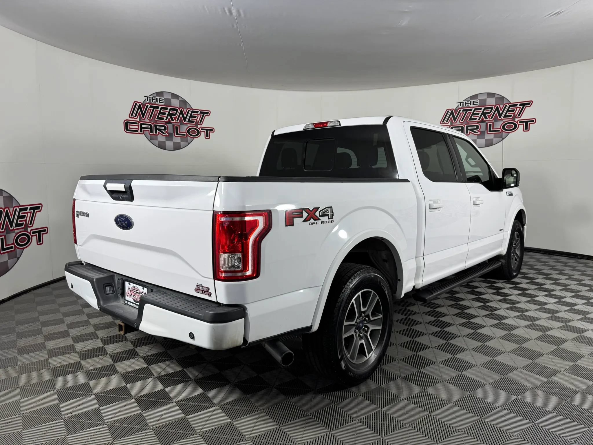 Used 2016 Ford F150 XLT w/ Equipment Group 302A Luxury AWD/4WD image 7
