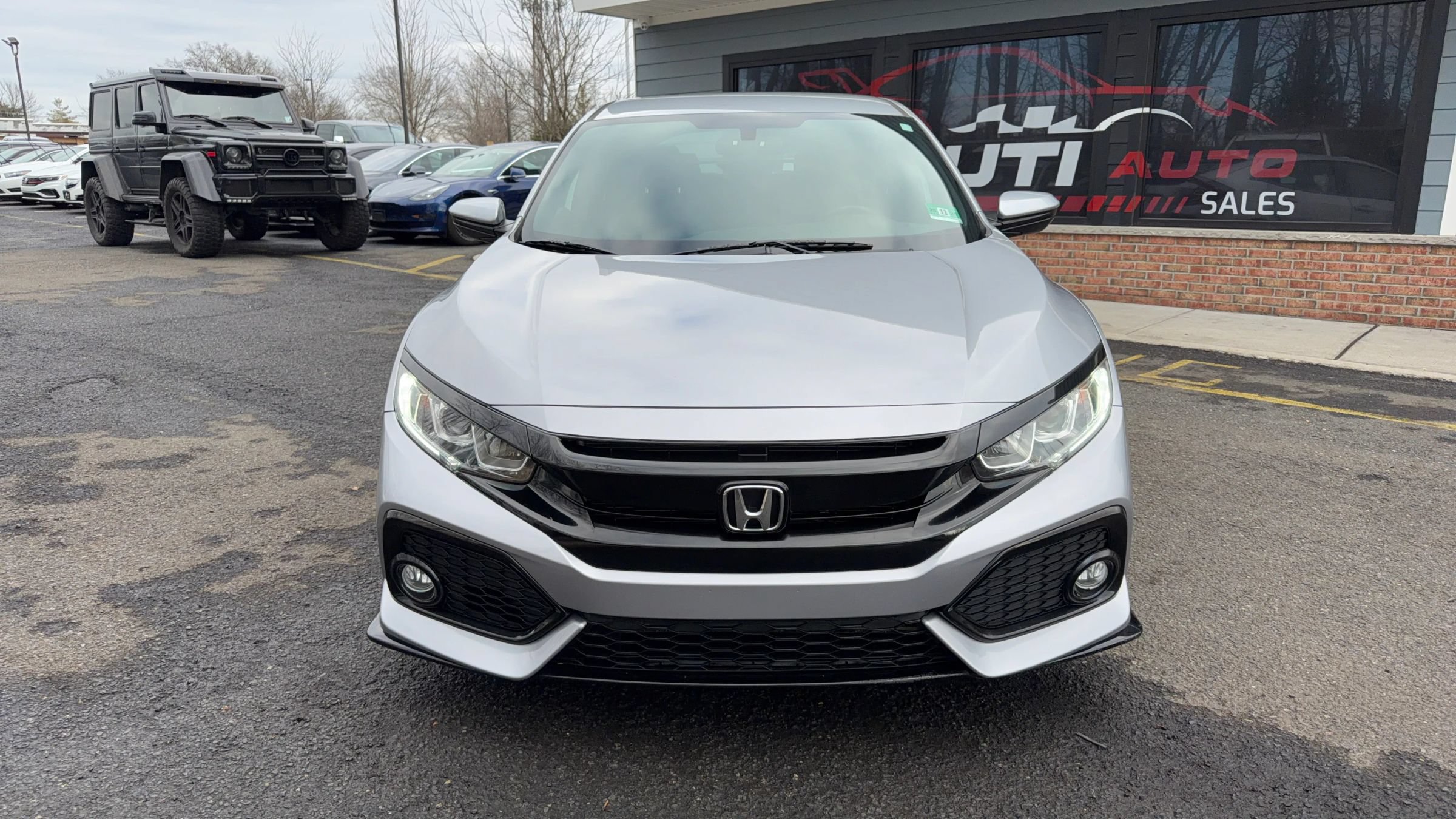 Used 2018 Honda Civic Sport image 2