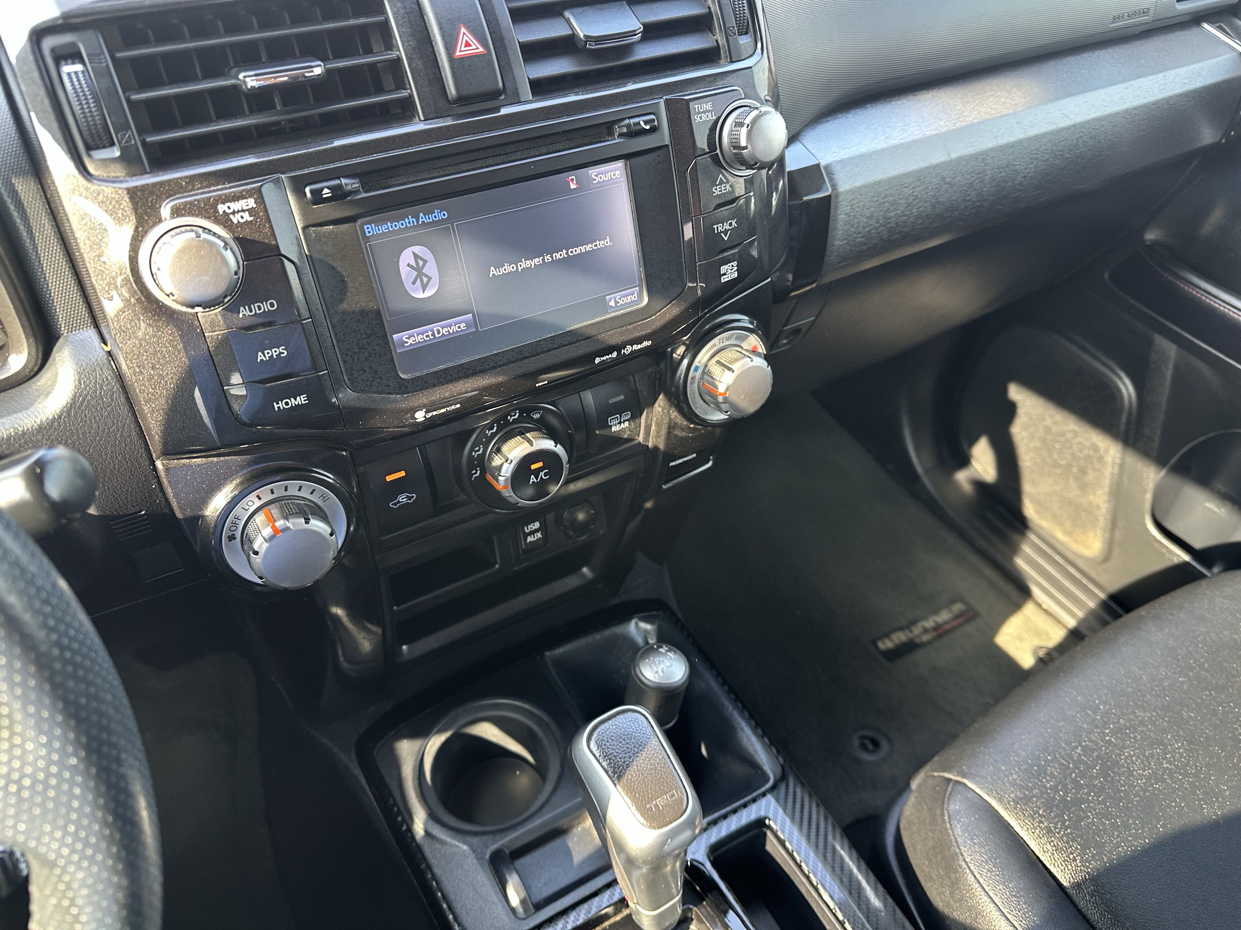 Used 2017 Toyota 4Runner TRD Off-Road Premium AWD/4WD image 18