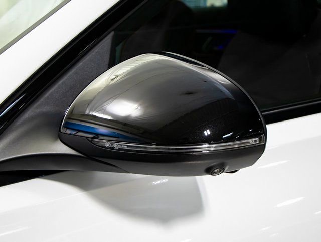 Used 2025 Mercedes-Benz C 300 4MATIC Sedan image 10