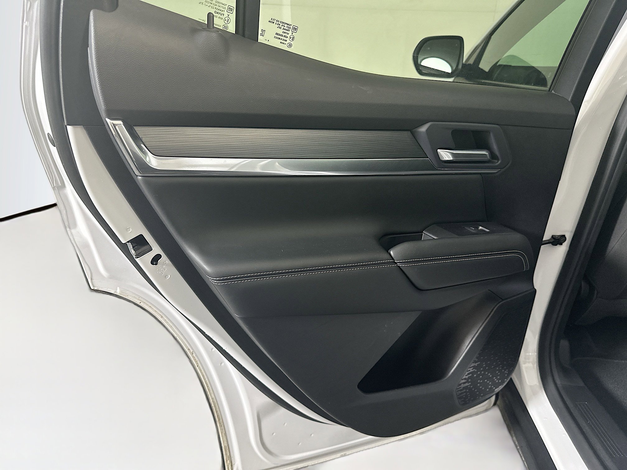 Used 2025 GMC Terrain Elevation image 27