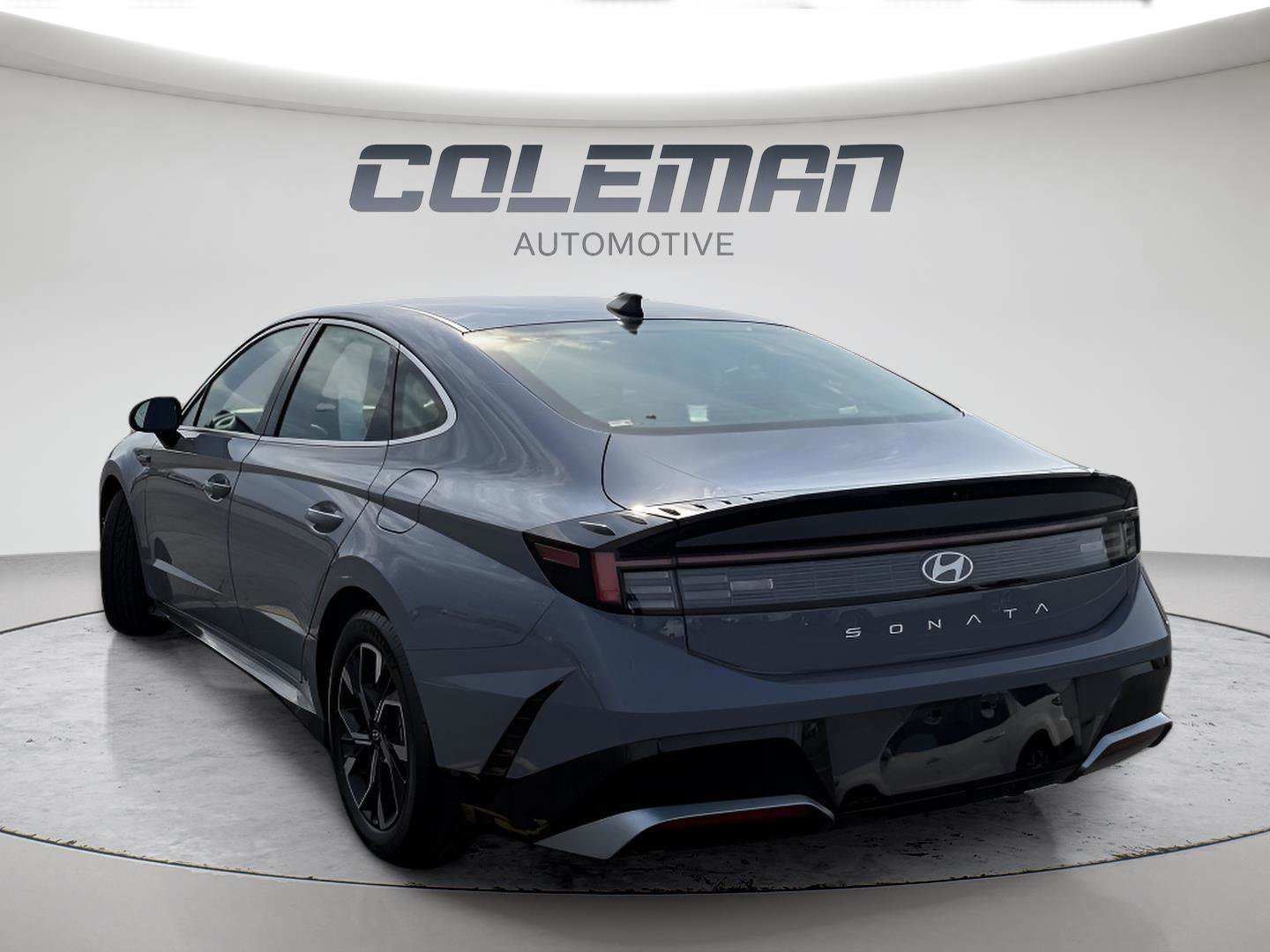 Used 2024 Hyundai Sonata SEL FWD image 3