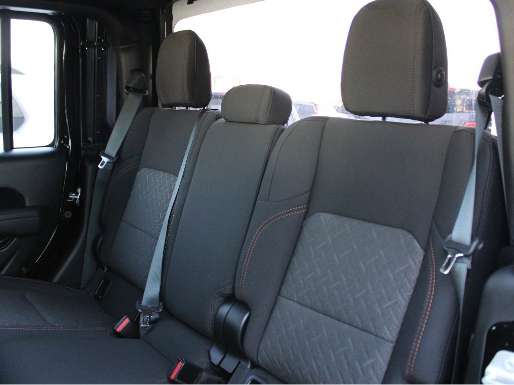 New 2026 Jeep Gladiator Mojave image 25