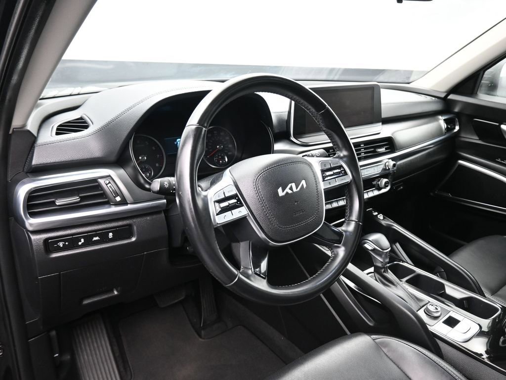 Used 2022 Kia Telluride S image 13