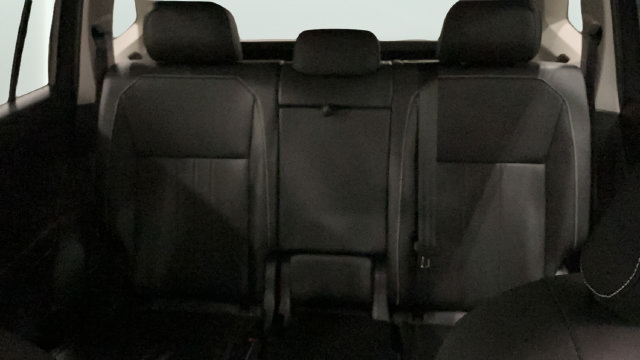 Used 2024 Volkswagen Tiguan SE w/ Panoramic Sunroof Package AWD/4WD image 19