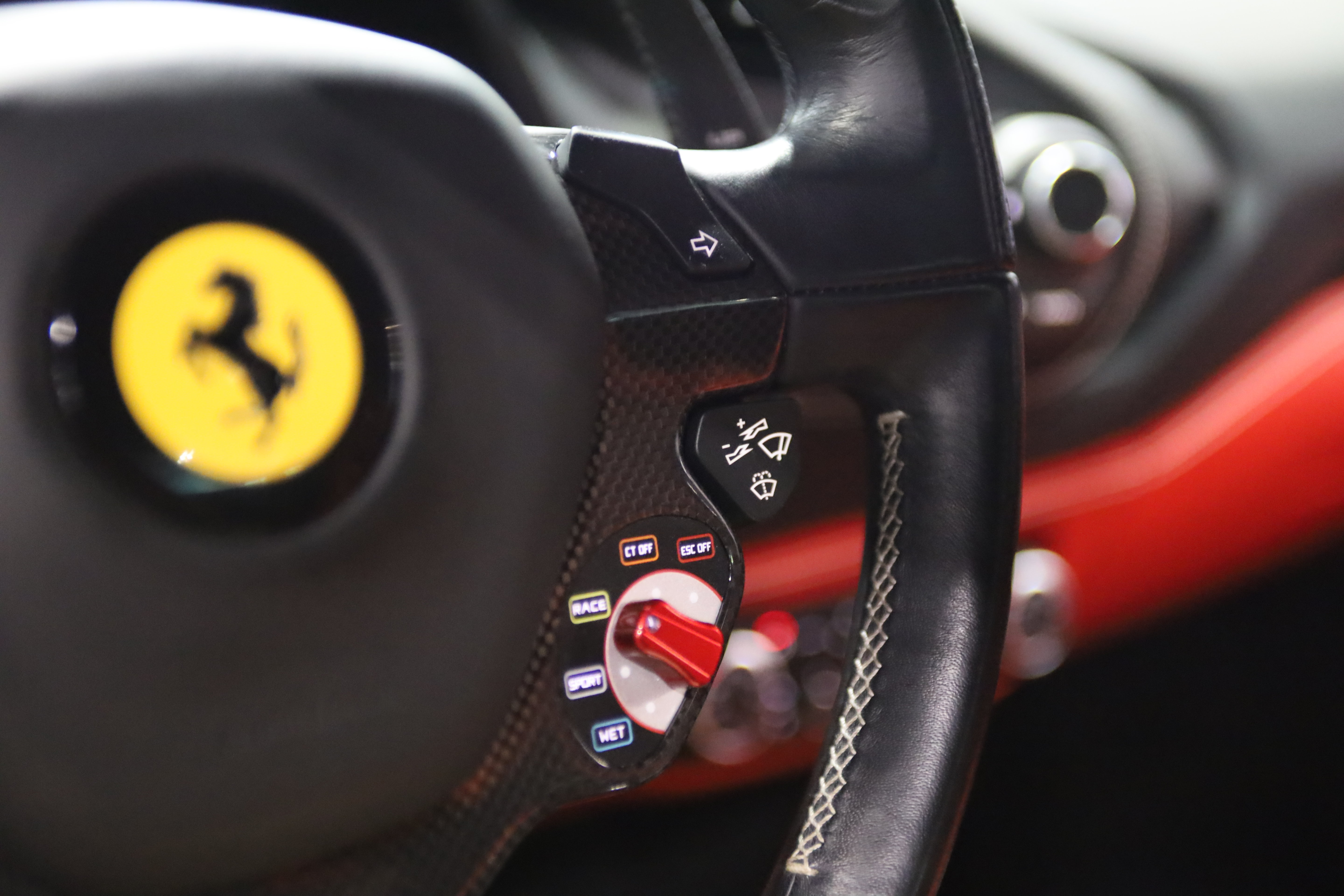 Used 2018 Ferrari 488 GTB RWD image 26