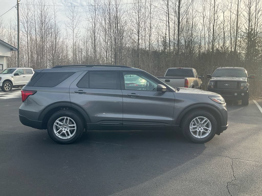 New 2026 Ford Explorer Active w/ Active Comfort Package RWD image 4