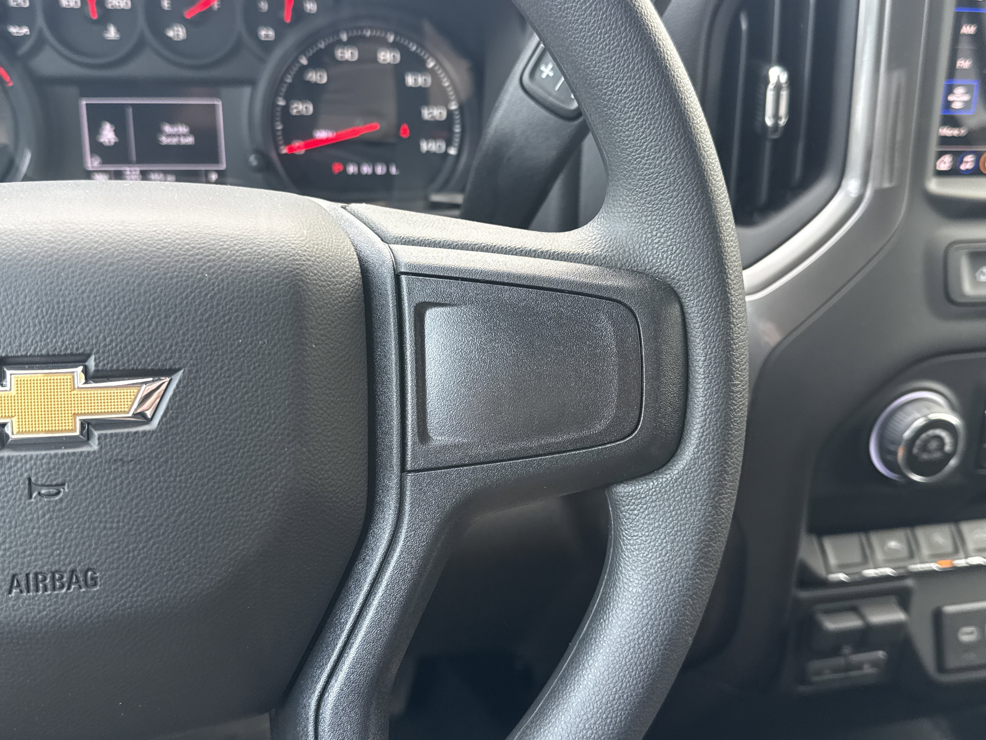 New 2026 Chevrolet Silverado 1500 Custom w/ LPO, Dark Essentials Package AWD/4WD image 19