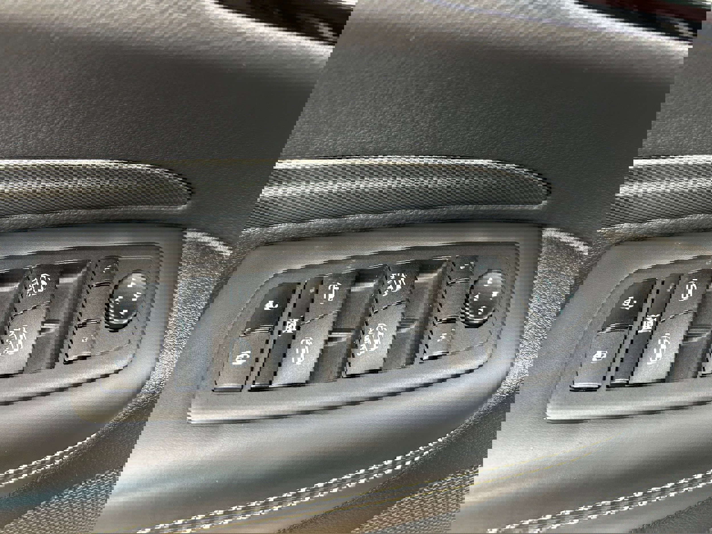 Used 2023 Dodge Durango SRT image 15