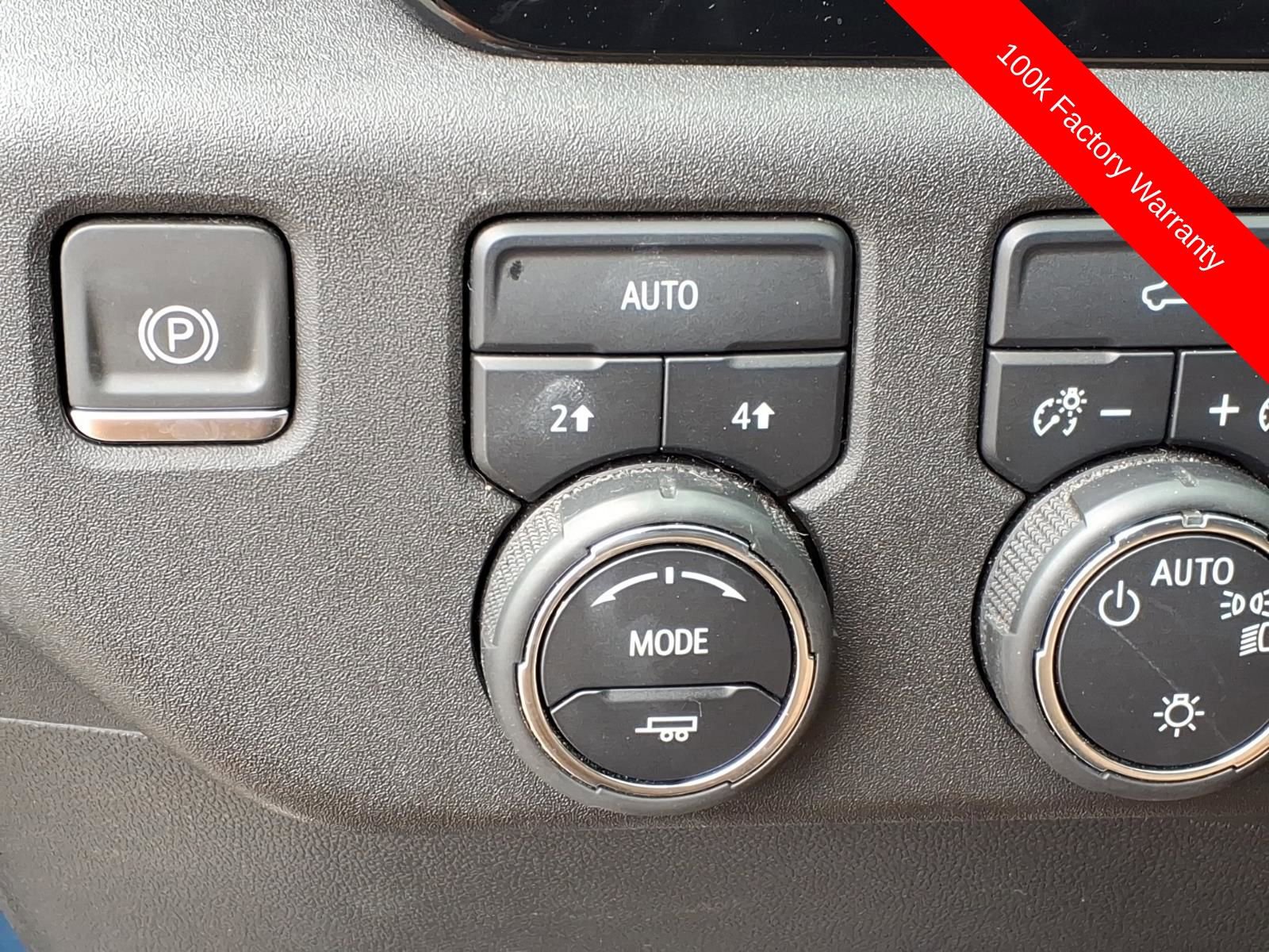 Used 2024 Chevrolet Silverado 1500 LT AWD/4WD image 24