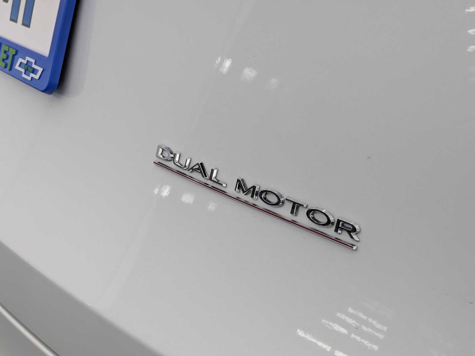 Used 2023 Tesla Model Y Long Range image 11