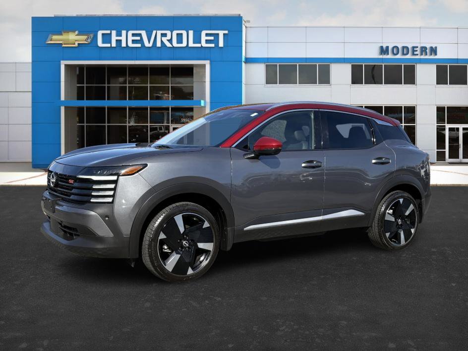 Used 2025 Nissan Kicks SR w/ Illumination Package