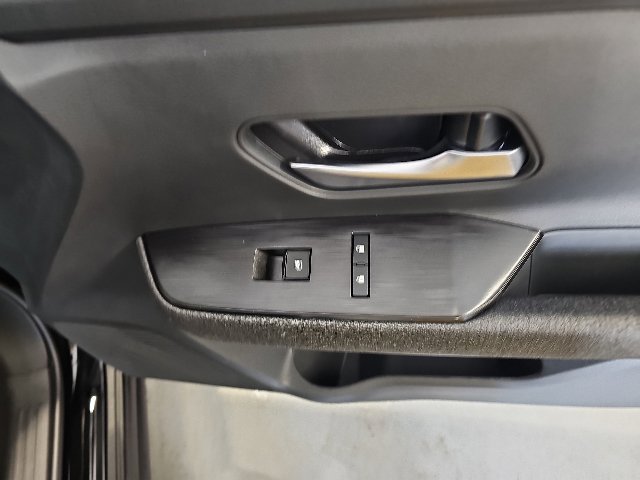 New 2026 Nissan Kicks SV w/ SV Premium Package AWD/4WD image 25