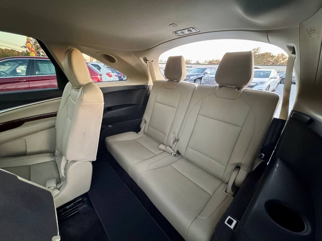 Used 2017 Acura MDX w/ Technology Package AWD/4WD image 11