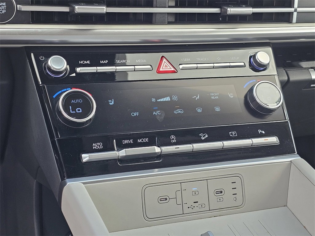 Certified 2025 Hyundai Santa Fe SEL image 20