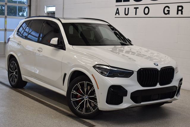Used 2022 BMW X5 xDrive40i w/ M Sport Package