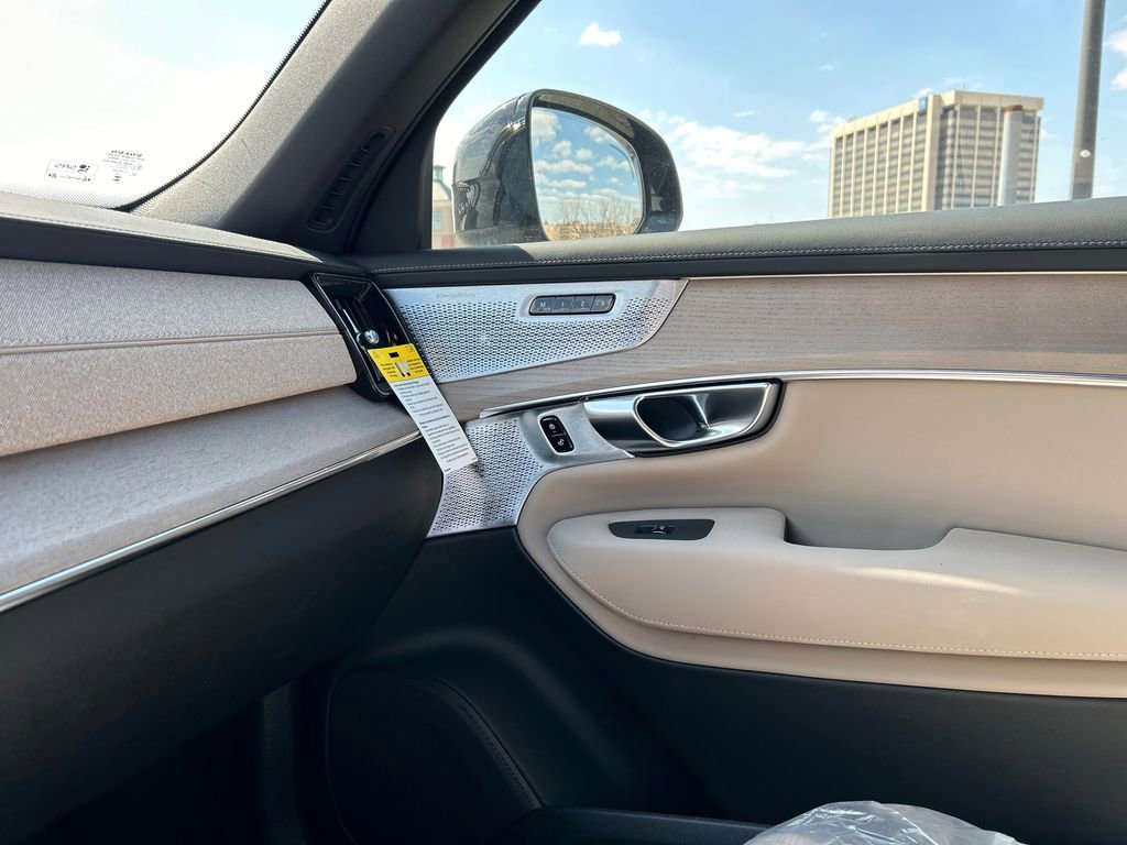 New 2026 Volvo XC90 T8 Ultra w/ Protection Package Premier AWD/4WD image 20