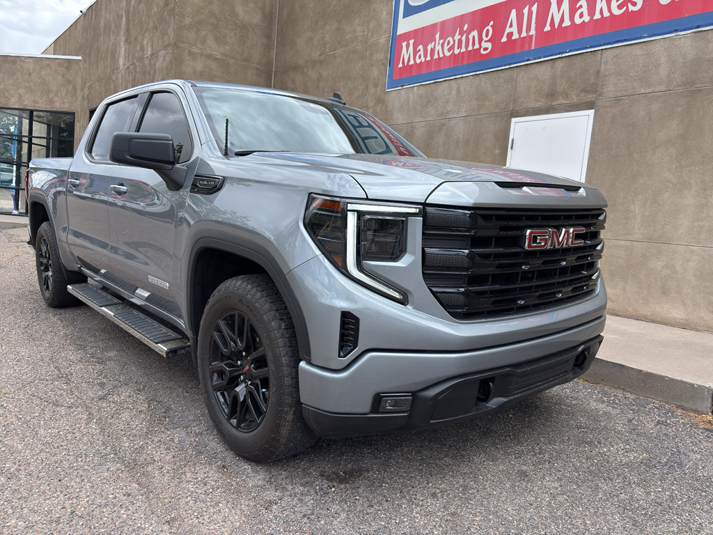 Used 2024 GMC Sierra 1500 Elevation w/ X31 Off-Road Package AWD/4WD image 3