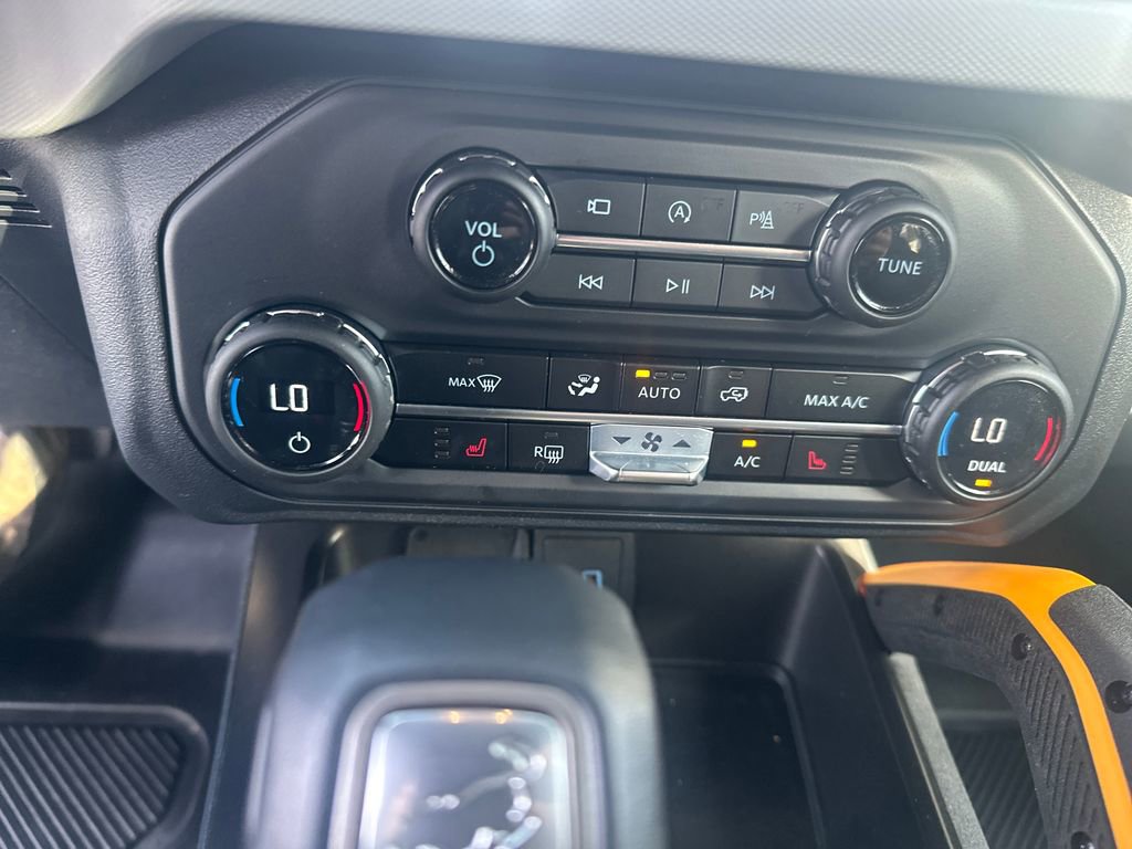 Used 2023 Ford Bronco Badlands image 18