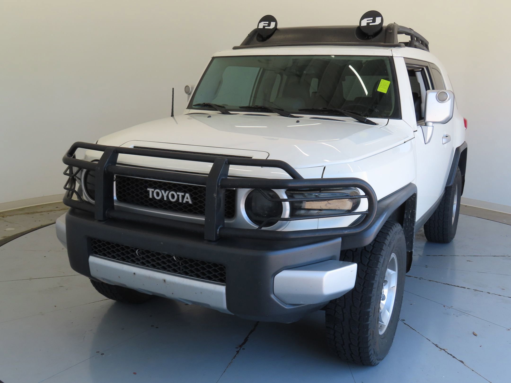 Used 2010 Toyota FJ Cruiser 4WD image 7
