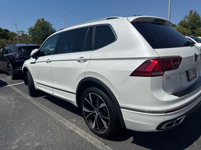 Certified 2024 Volkswagen Tiguan SEL R-Line AWD/4WD image 11