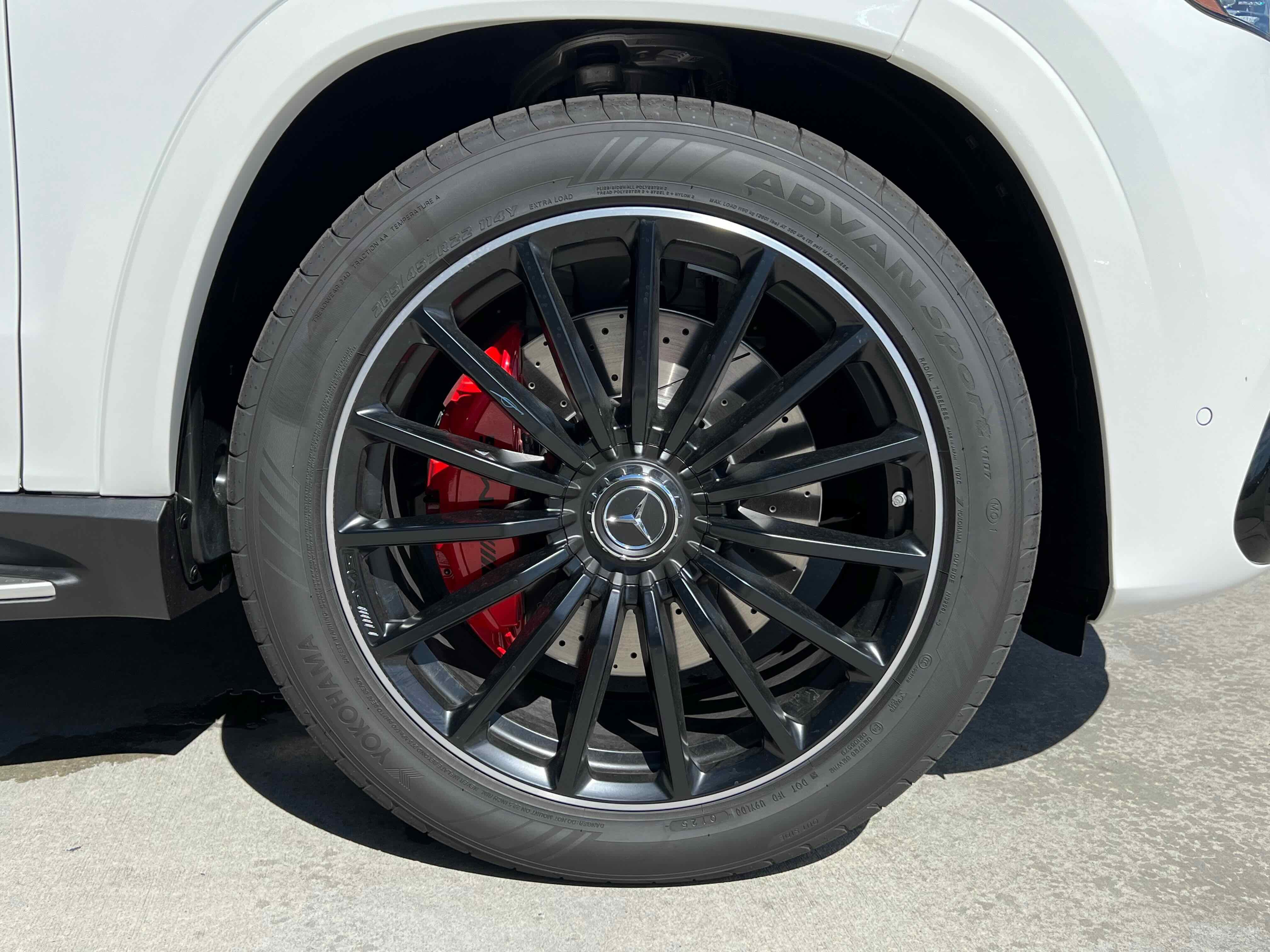 New 2026 Mercedes-Benz GLS 63 AMG 4MATIC image 5