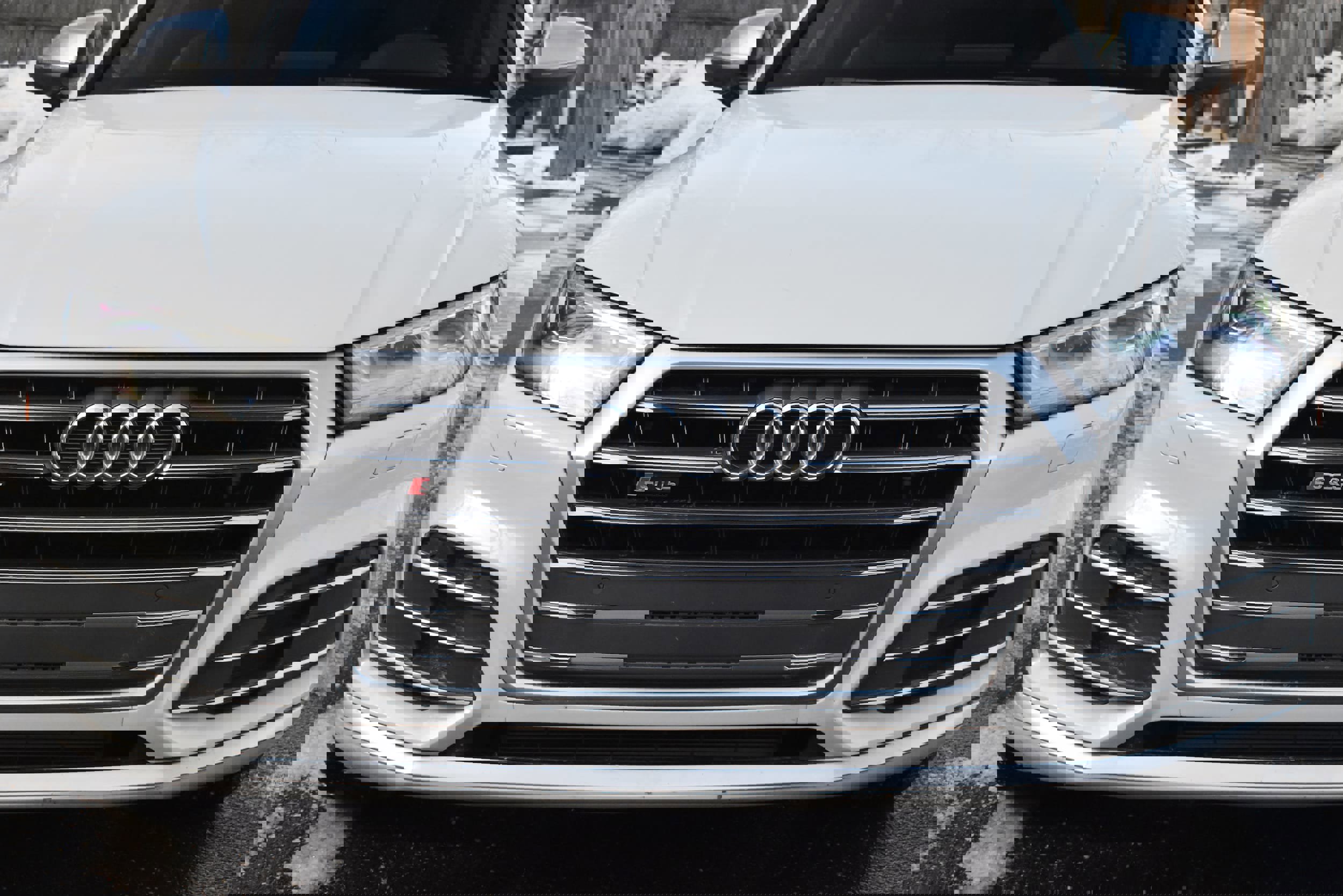 Used 2020 Audi SQ5 Premium Plus w/ Premium Plus Package image 12