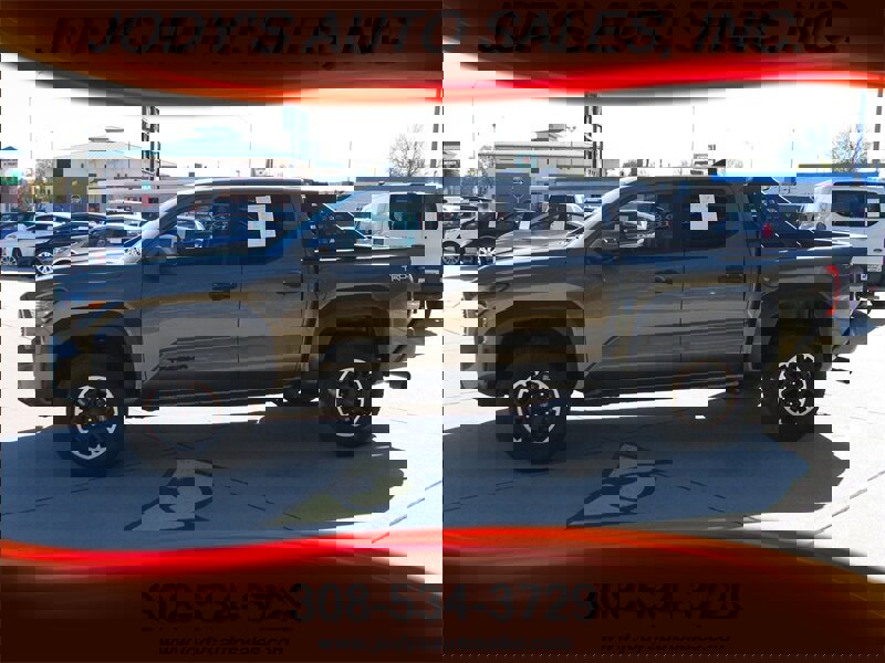 Used 2024 Toyota Tacoma TRD Off-Road image 38