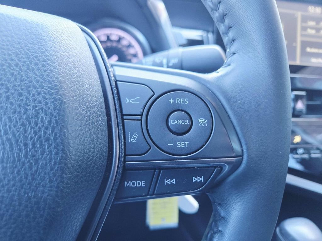 Used 2021 Toyota Camry SE image 20