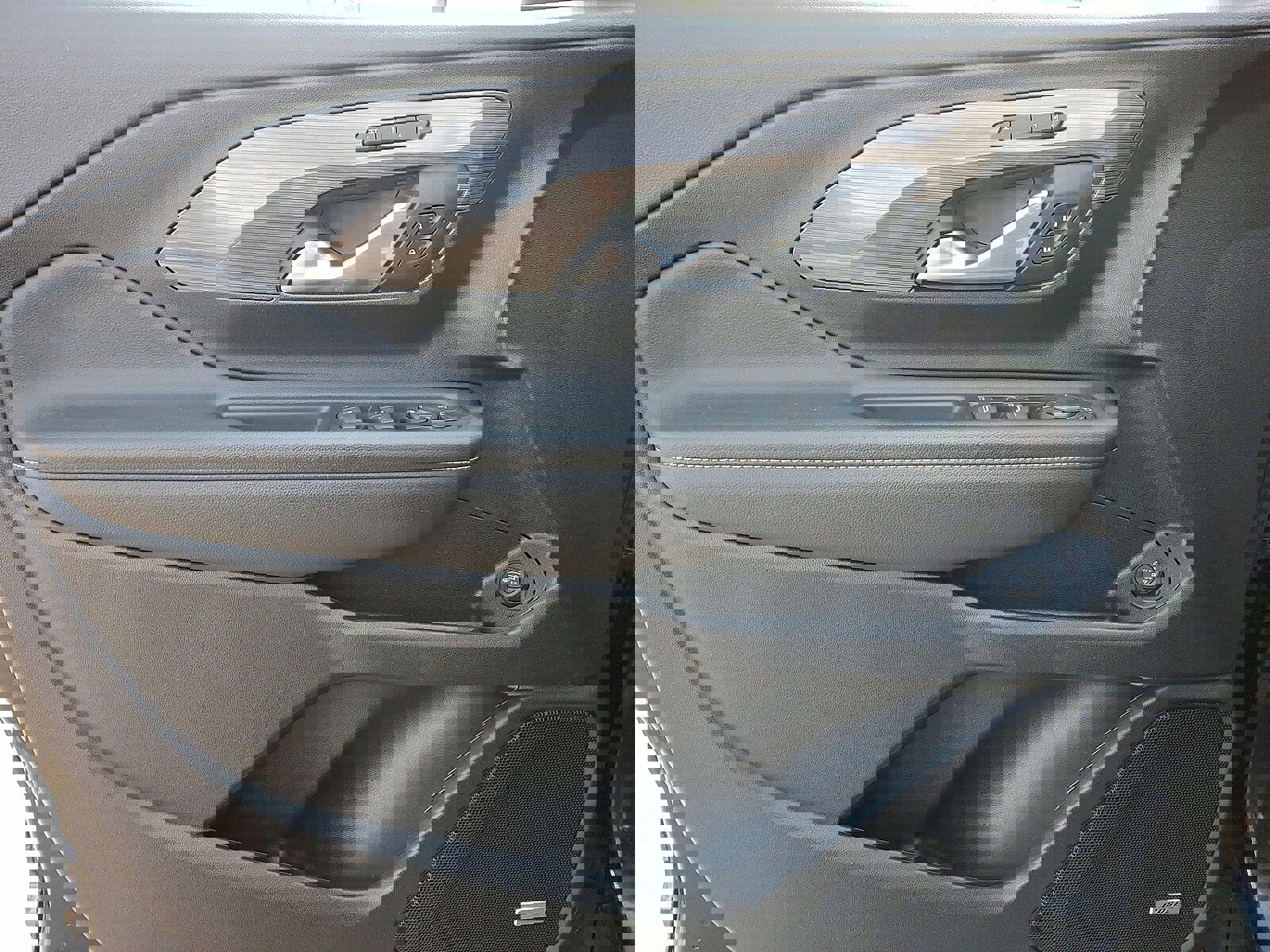 Certified 2022 GMC Terrain Denali w/ Denali Premium Package image 10