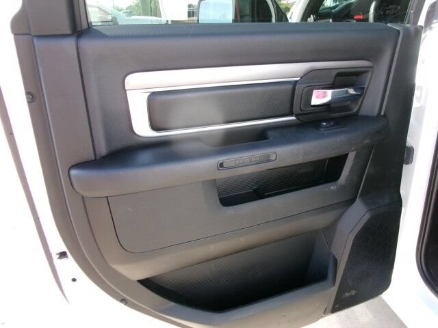 Used 2022 RAM 1500 Classic Warlock w/ Electronics Group AWD/4WD image 17