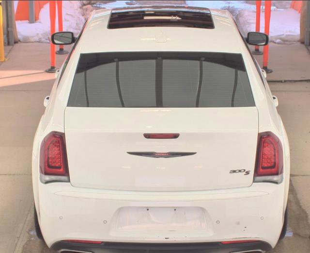 Used 2022 Chrysler 300 S image 5