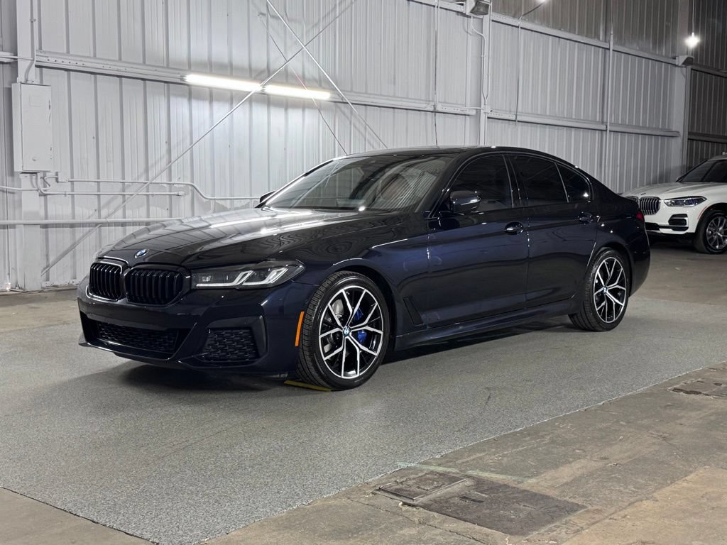 Used 2023 BMW 530i xDrive w/ M Sport Package AWD/4WD image 1