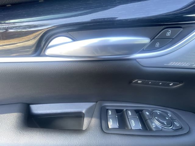 Used 2024 Cadillac XT5 Premium Luxury image 24