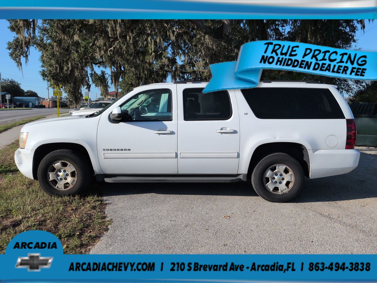 Used 2011 Chevrolet Suburban LT w/ Luxury Package AWD/4WD image 6