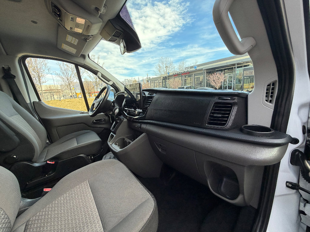 Used 2024 Ford Transit 350 XLT image 21