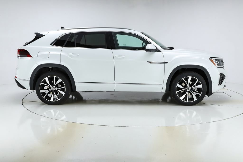 New 2026 Volkswagen Atlas Cross Sport SEL Premium R-Line image 9